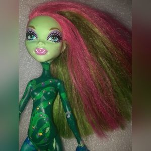 Monster high Venus doll